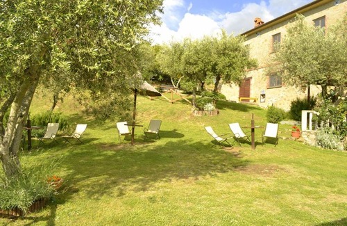 Isola Polvese House | Fattoria Il Poggio