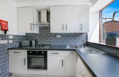 Central Aberdeen Apartment | Faulds Crescent Lodge | Grampian Lettings