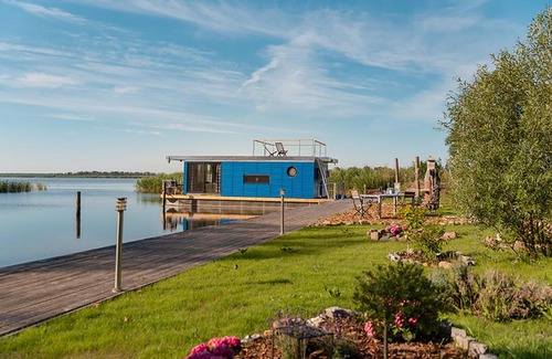 Usedom House | Fauler Schlafplatz - Hausboote und Fischkutter direkt am Meer