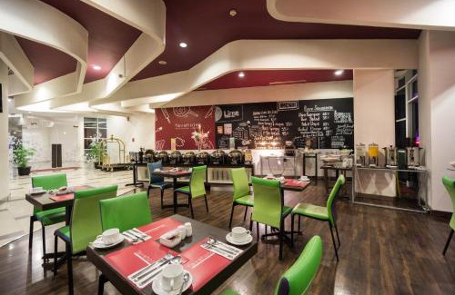 Old Jakarta Hotel | favehotel Pluit Junction