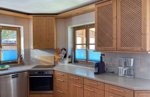 Lenggries House | Favorite family spot with mountain views and wood-burning stove
