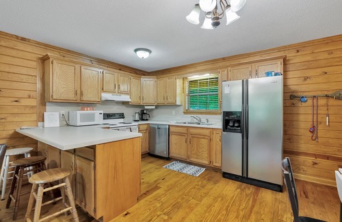 Double Springs House | Fawn Hideaway: 3 BR, 2 BA in Double Springs, Sleeps 9