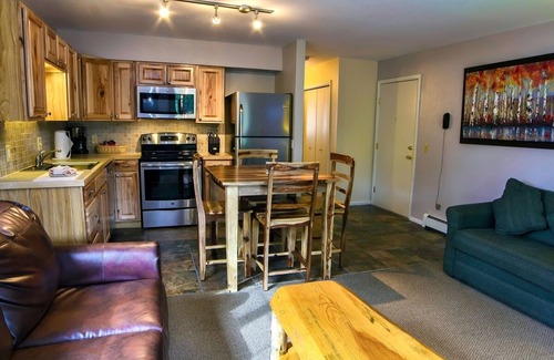 Estes Park Apartment | Fawn Valley Inn: 303 1 Bedroom Apts