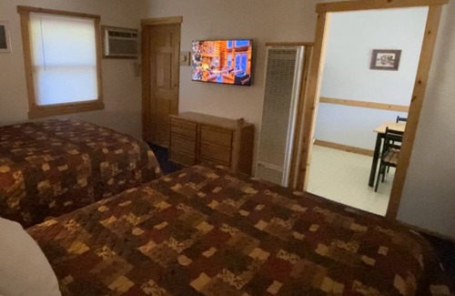 Redding Cabin | Fawndale Lodge
