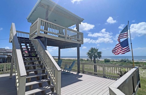 Grand Isle House | Faye DoDo - Beachfront - Island Realty