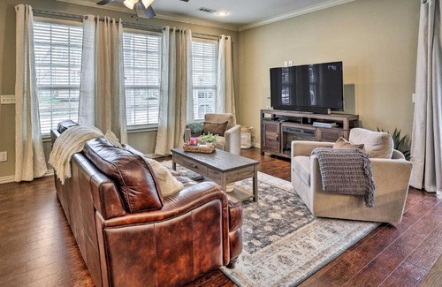 Fayetteville House | Fayetteville Home Near University of Arkansas!