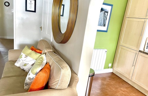 West Cliff Apartment | Fayvan Apartments