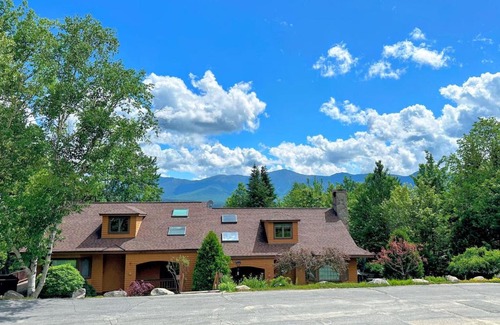 Bretton Woods House | FC17 Stylishly renovated Forest Cottage walk to ski trails wifi cable ping pong AC