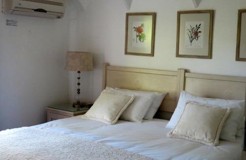 Somerset West Apartment | Featherbed