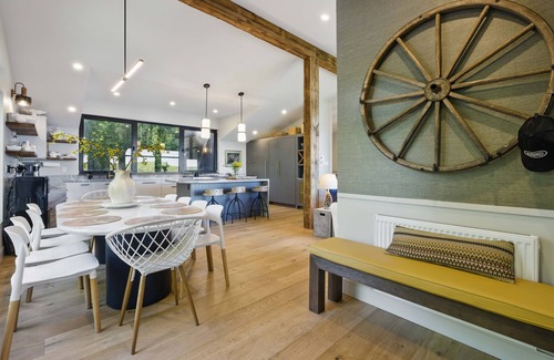 Lake of Bays House | Featured as Cottage Lifes Rental of the Week: Hot tub - Fire Pit - 9 acres