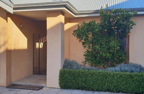 Tanunda House | Fechner Place Barossa, 1 Bed, 1 Bath & Wine