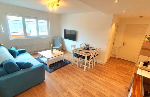 Annemasse Apartment | FEEL AT HOME - 1 min from train station modern renovated flat