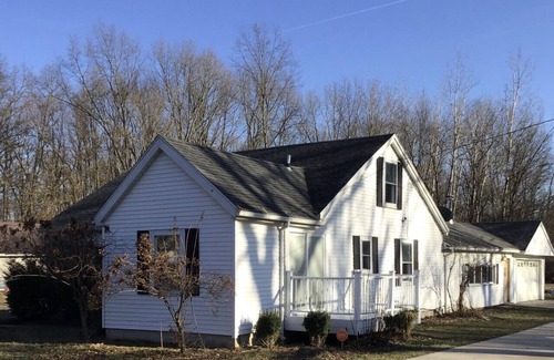 Toledo House | Feel right at home. Charming 4 bedroom home