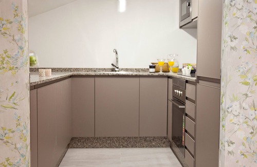 Moncloa - Arguelles Apartment | Feelathome Madrid Suites Apartments