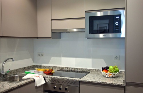 Moncloa - Arguelles Apartment | Feelathome Madrid Suites Apartments