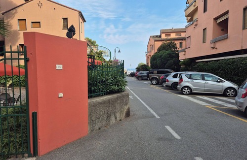 Cinque Terre Apartment | Fegina Deluxe 3 Bedrooms 3 Bathrooms