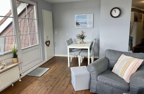 Neue Tiefe Apartment | Fehmarn room with lake view