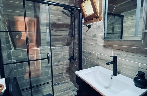 Hemsin Hotel | Felamur Dağ Evi