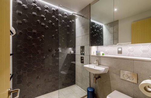 Lower Brailes Cabin | Feldon Valley