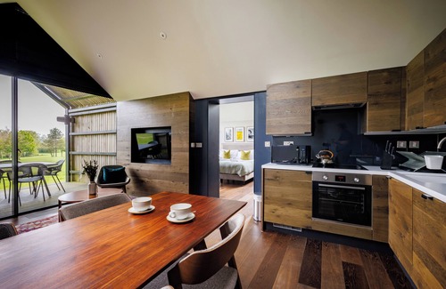 Lower Brailes Cabin | Feldon Valley