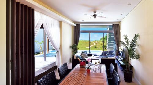 Miyakojima Villa | Feliz Villa Suite Irabujima Sawada