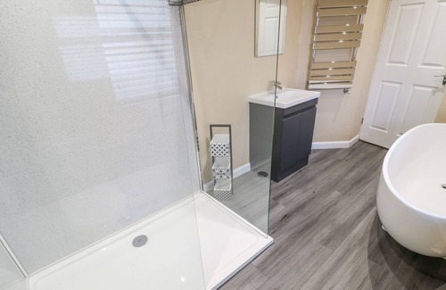 North Bitchburn Cottage | FELLEND HOUSE, pet friendly, with open fire in Cockfield