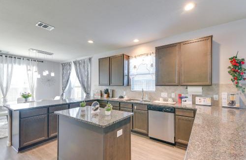 Clodine House | Fenced Yard and Gas Grill Spacious Home in Richmond