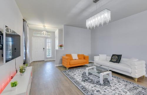 Clodine House | Fenced Yard and Gas Grill Spacious Home in Richmond