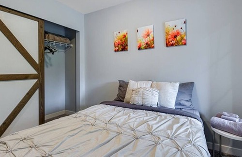 Cathcart House | Fenced yard - Mud proof - 3BD 2BA Apt