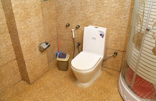 Bole House | Fenet Pension
