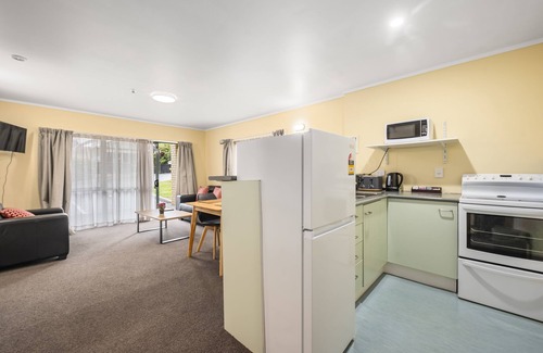 Fenton Street Hotel | Fenton Court Motel