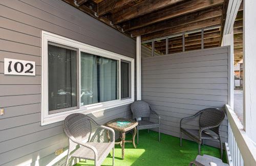 Caine Woods Apartment | Fenwick Woods OC