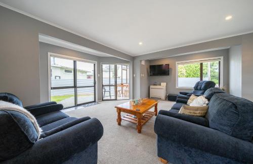 Te Anau House | Ferg Escape - Te Anau Holiday Home