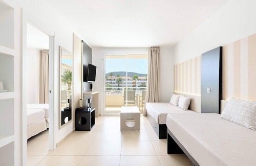 Calvia Hotel | FERGUS Club Mallorca Waterpark