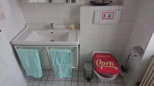 Neustadt-Diedesfeld Apartment | Ferienwohnung Weinstraßenmitte