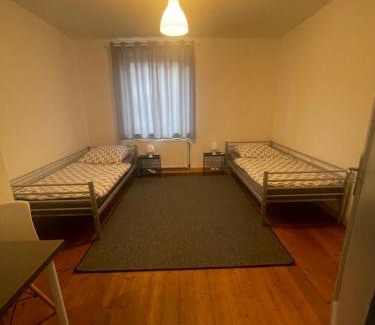 Hildesheim District Apartment | Ferien oder Messewohnung für 4 Personen
