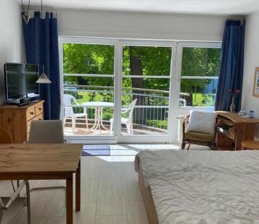 Kaegsdorf Apartment | Ferienapartment Landhaus Ostseeblick, ruhig im Wald gelegen, kostenfreier Parkplatz, ideal für Fahrradtouren