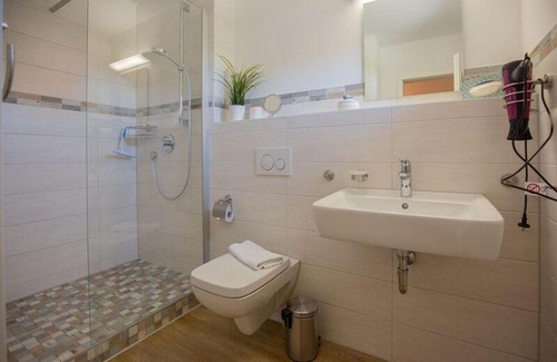 Dranske Apartment | Feriendorf Rugana - Komfort Appartement mit 1 Schlafzimmern und Terrasse D37