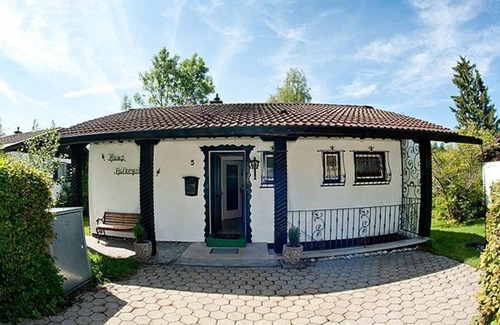 Schwarzenbach House | Ferienhaus 05-e mit Wintergarten und Südterrasse - Ferienhäuser im Feriendorf Weissensee im Allgäu