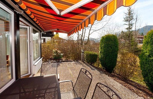 Schwarzenbach House | Ferienhaus 05-e mit Wintergarten und Südterrasse - Ferienhäuser im Feriendorf Weissensee im Allgäu