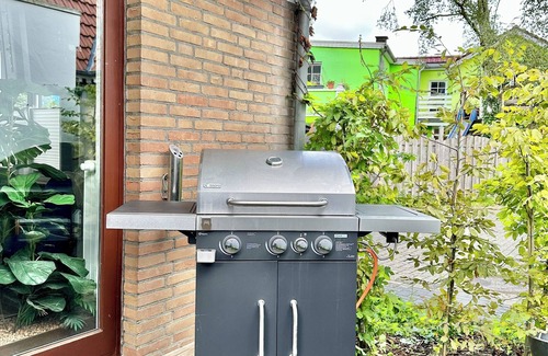 Dobbenviertel House | Ferienhaus: 4 Schlafzimmer, 2 Bäder, Küche, Terrasse und Grill