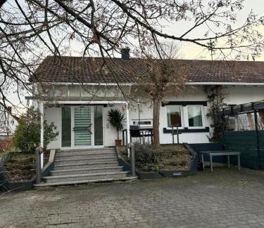 Gocklingen Apartment | Ferienhaus Alte Bank in Göcklingen