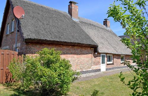 Ostseebad Baabe House | Ferienhaus Augustin mit Reetdach