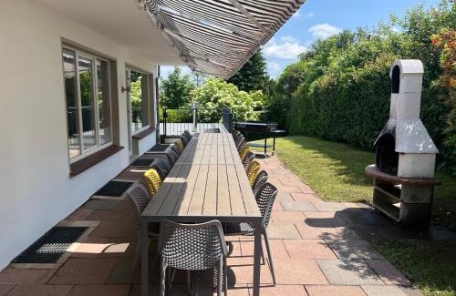 Braunlage House | Ferienhaus BergZeit mit Garten, Grill, Terrasse, maximal 20 Personen