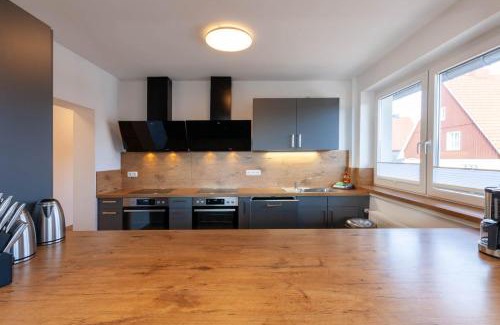 Braunlage House | Ferienhaus BergZeit mit Garten, Grill, Terrasse, maximal 20 Personen
