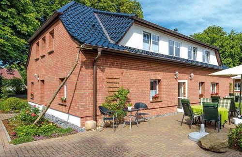 Schaprode House | Ferienhaus BODDEN- vis-a-vis Hiddensee für bis zu 15 Gäste in 7 Appartements