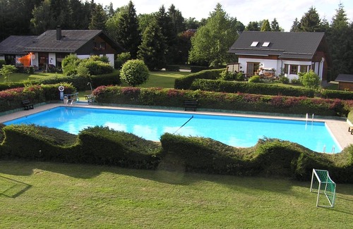 Blankenheim House | Ferienhaus Eifel near Freilinger See with outdoor swimming pool Tennis courts Minigolf