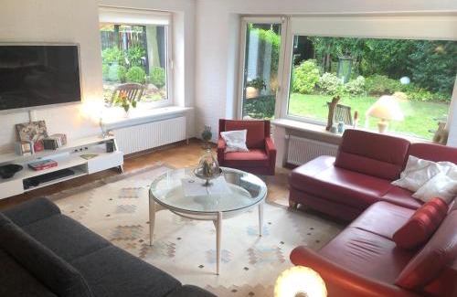 Osterronfeld House | Ferienhaus Karla am Nord-Ostsee-Kanal Rendsburg für Familienurlaub & Monteure