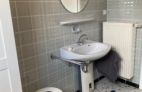 Luetetsburg Apartment | Ferienhaus mit großem Garten am Golfplatz Schloss Lütetsburg