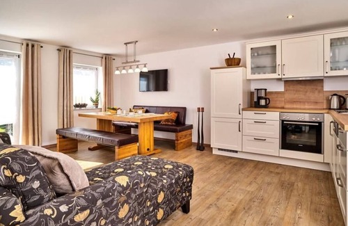 Schoellnach Apartment | Ferienhaus mit großzügiger Terrasse und unverbauter Sicht